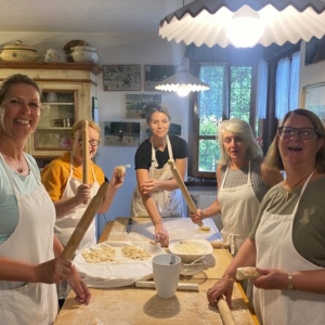 With your hands in the dough ...... cooking class near Cortona with lunch