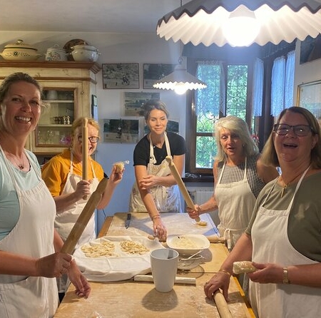 With your hands in the dough ...... cooking class near Cortona with lunch
